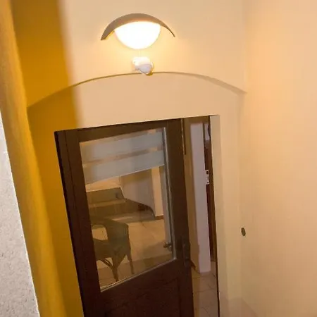 Striesener Idylle, Ruhig Und Gruen In Elbnaehe *