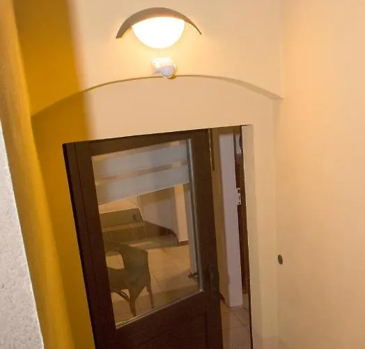 Striesener Idylle, Ruhig Und Gruen In Elbnaehe *