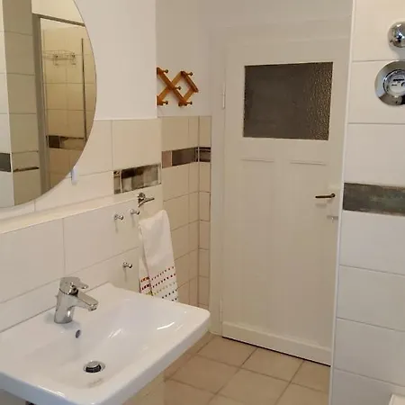 Striesener Idylle, Ruhig Und Gruen In Elbnaehe